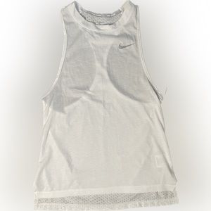 𝅺NIKE Running Tank Top